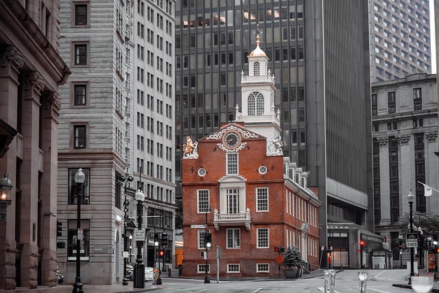 old state house in the financial district van boston
